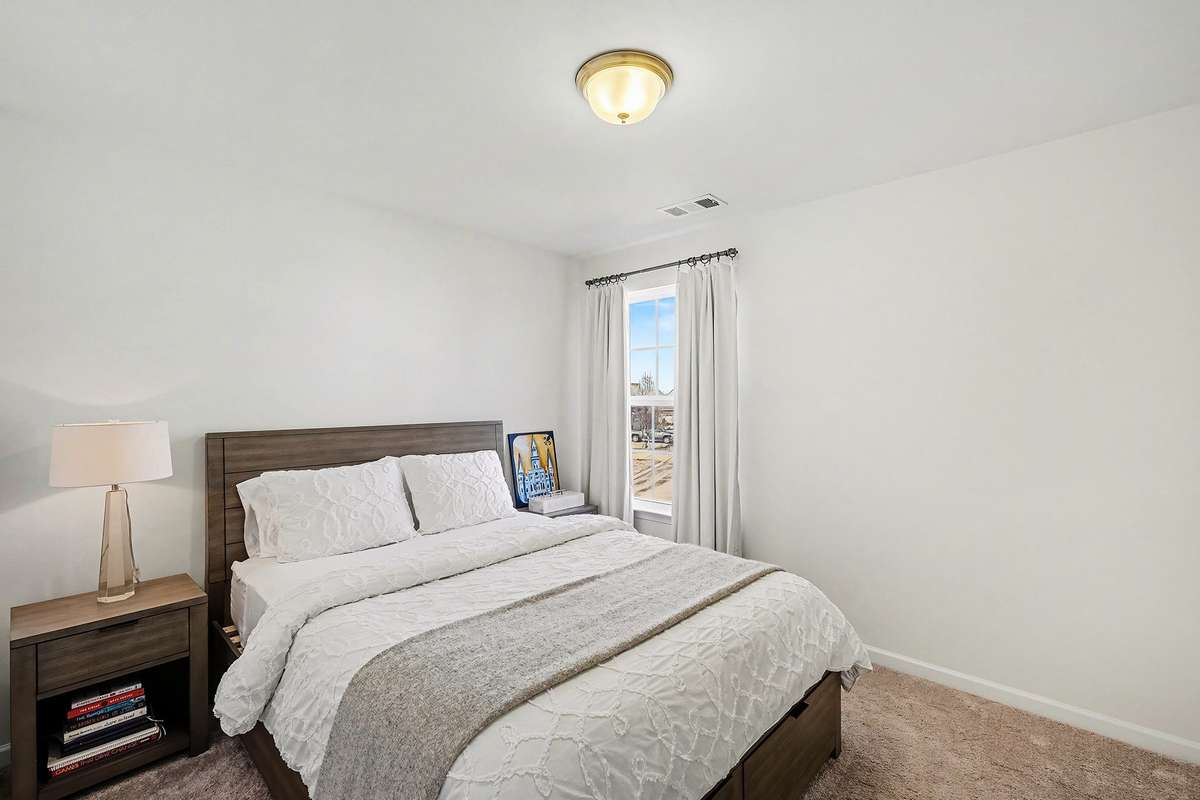 Secondary bedroom