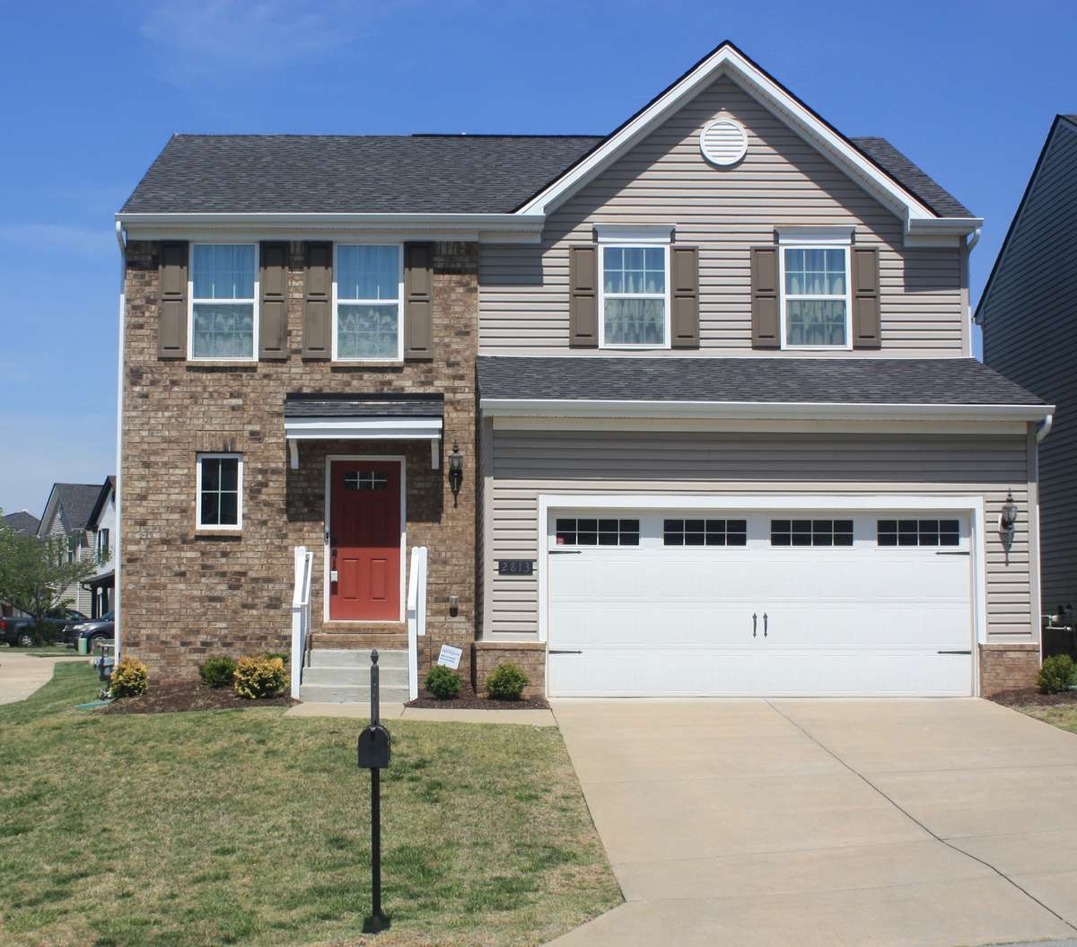 Welcome home to 2813 Winterberry Dr