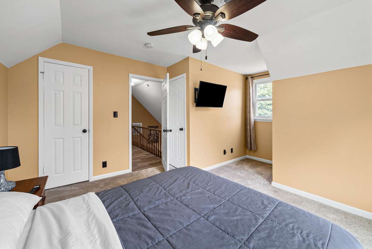 2nd View of Guest Room