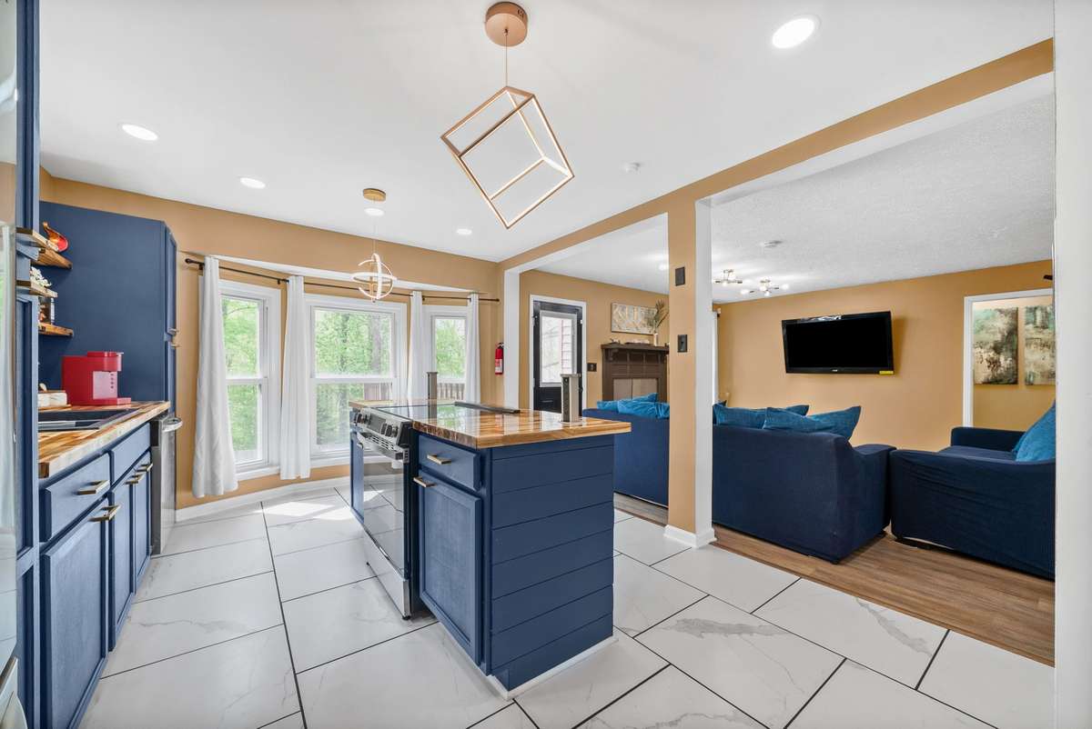 Another view of Kitchen with FANTSTIC Beautiful Natural Light