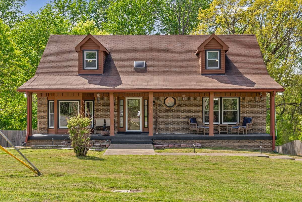 Welcome to Your NEW Home 1028 Foxmoor Dr in the Private Cul de sac