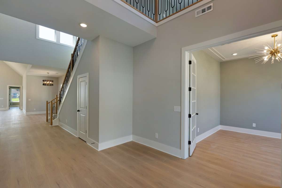 Pictures are used for marketing purposes only. Actual building and plan may vary.