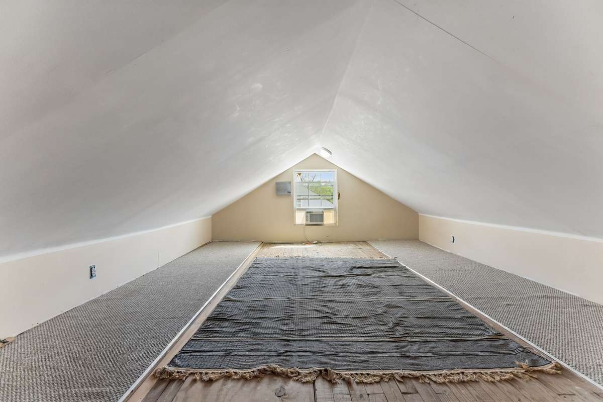 Upstairs Attic Expansion Space could be great potential for the new owner, estimated slightly over 400 square feet.