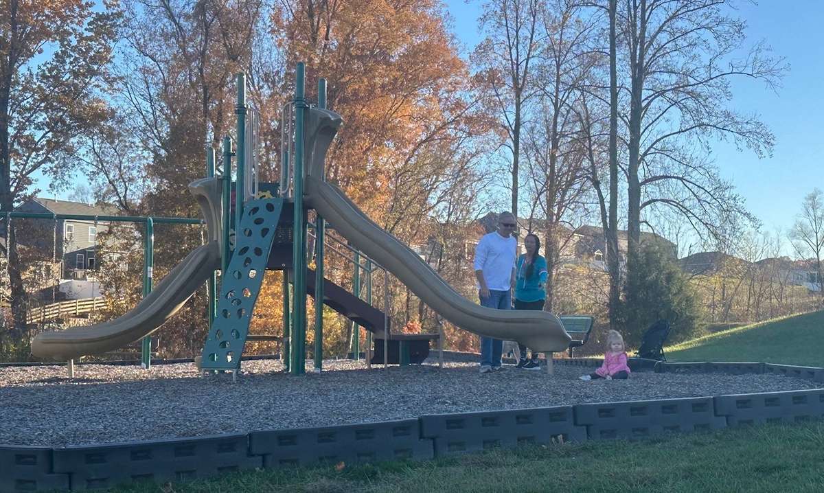 WOODBRIDGE GLEN PLAYGROUND