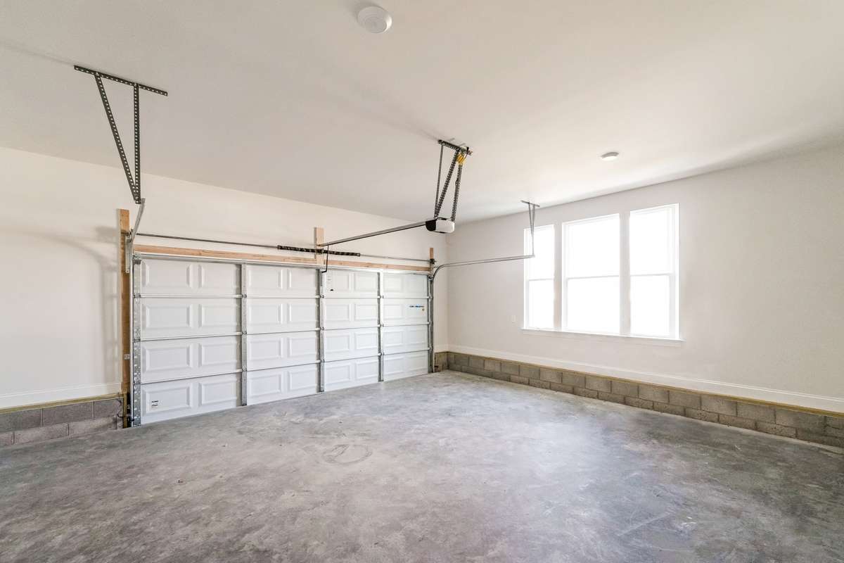 STOCK PHOTOS OF HARLOW PLAN. NOT ACTUAL HOME.