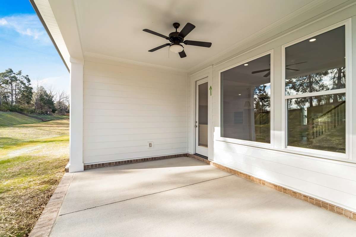 STOCK PHOTOS OF HARLOW PLAN. NOT ACTUAL HOME.