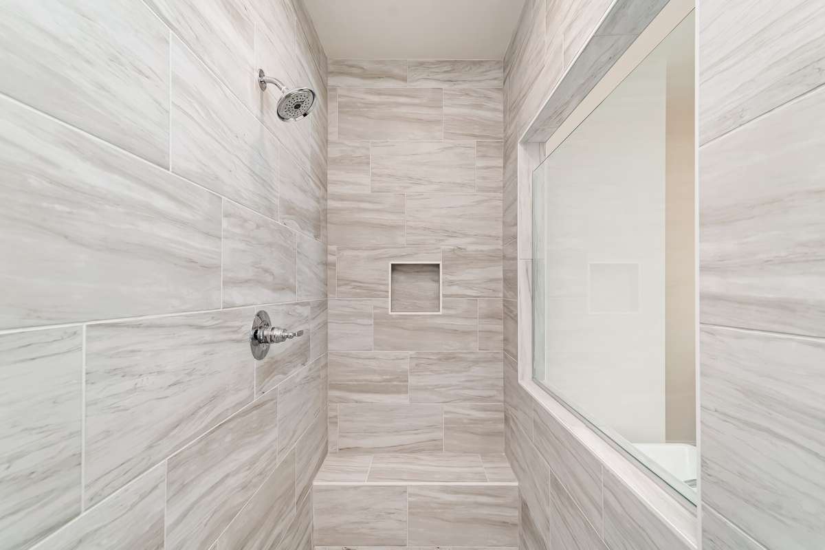 STOCK PHOTOS OF HARLOW PLAN. NOT ACTUAL HOME.