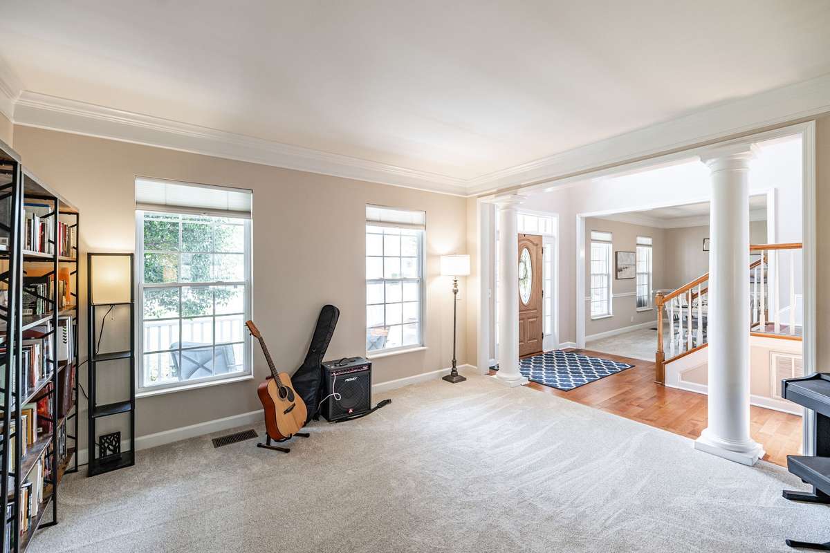 Den/music room