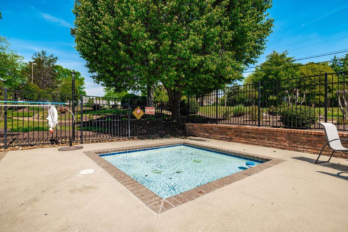 Hot pool
