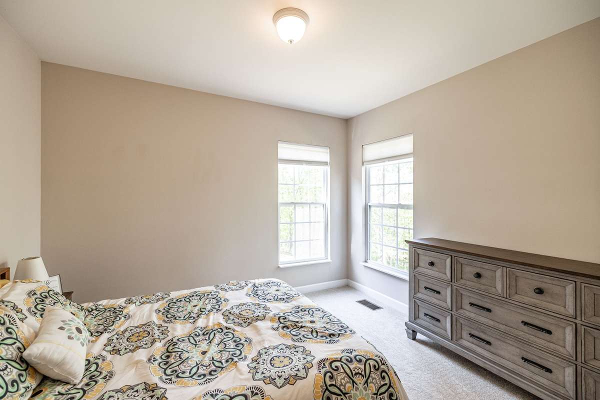 Guest bedroom