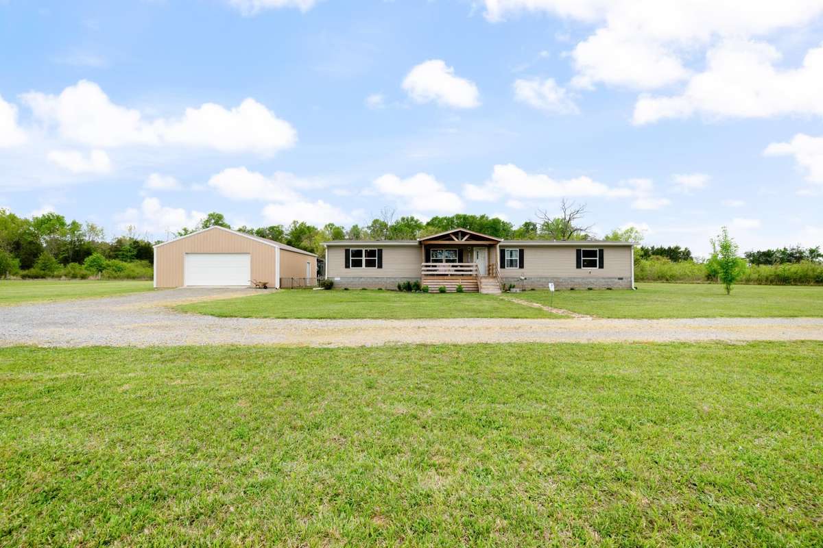 Lovely Home on 1.5 Acres