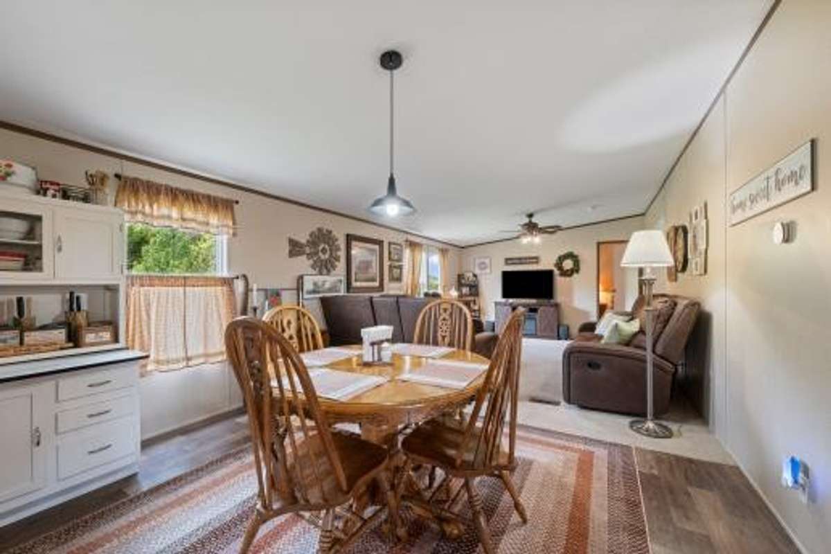 Eat In Kitchen