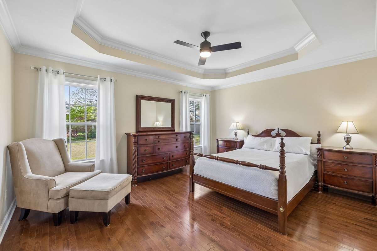 love the cozy and peaceful primary room