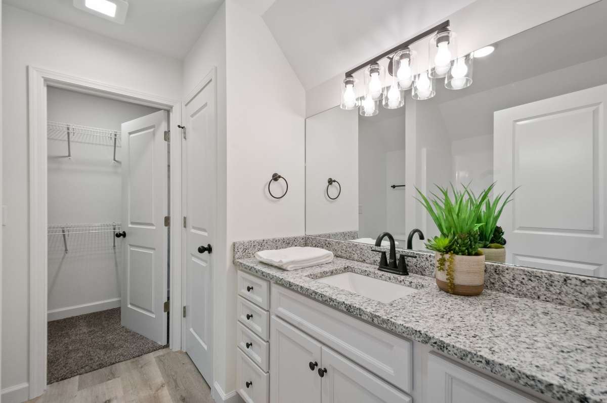 OVERSIZED PRIMARY BEDROOM SUITE— UPSTAIRS…. LARGE PRIVATE BATHROOM & WALK IN CLOSET … nice additional storage!!!