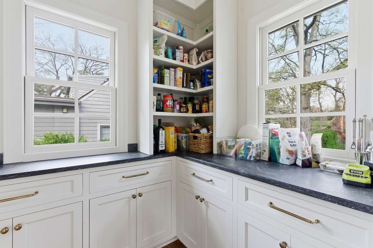 Even natural light in the pantry!