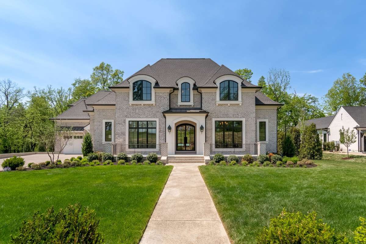 Welcome to 1667 Heartwood Lane - lot #33 by Stonegate Homes! POOL & SPA INCLUDED!