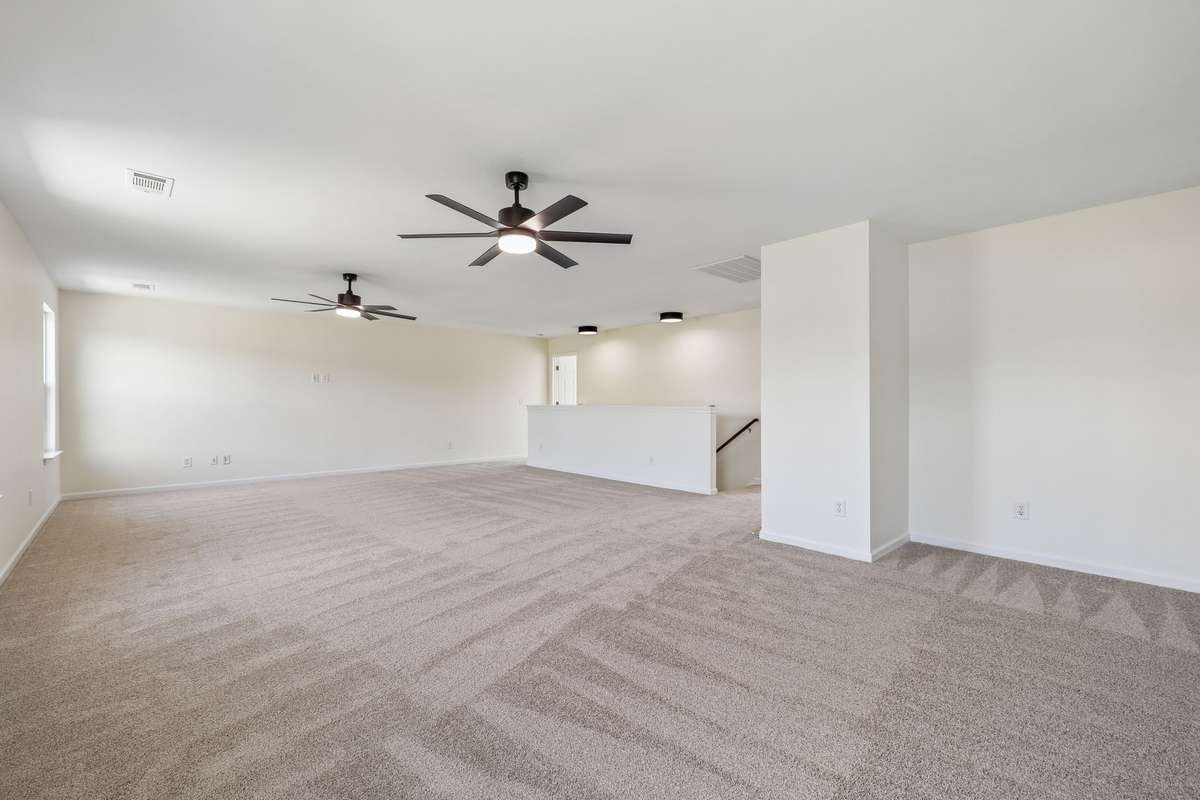 20x30 Bonus room upstairs!