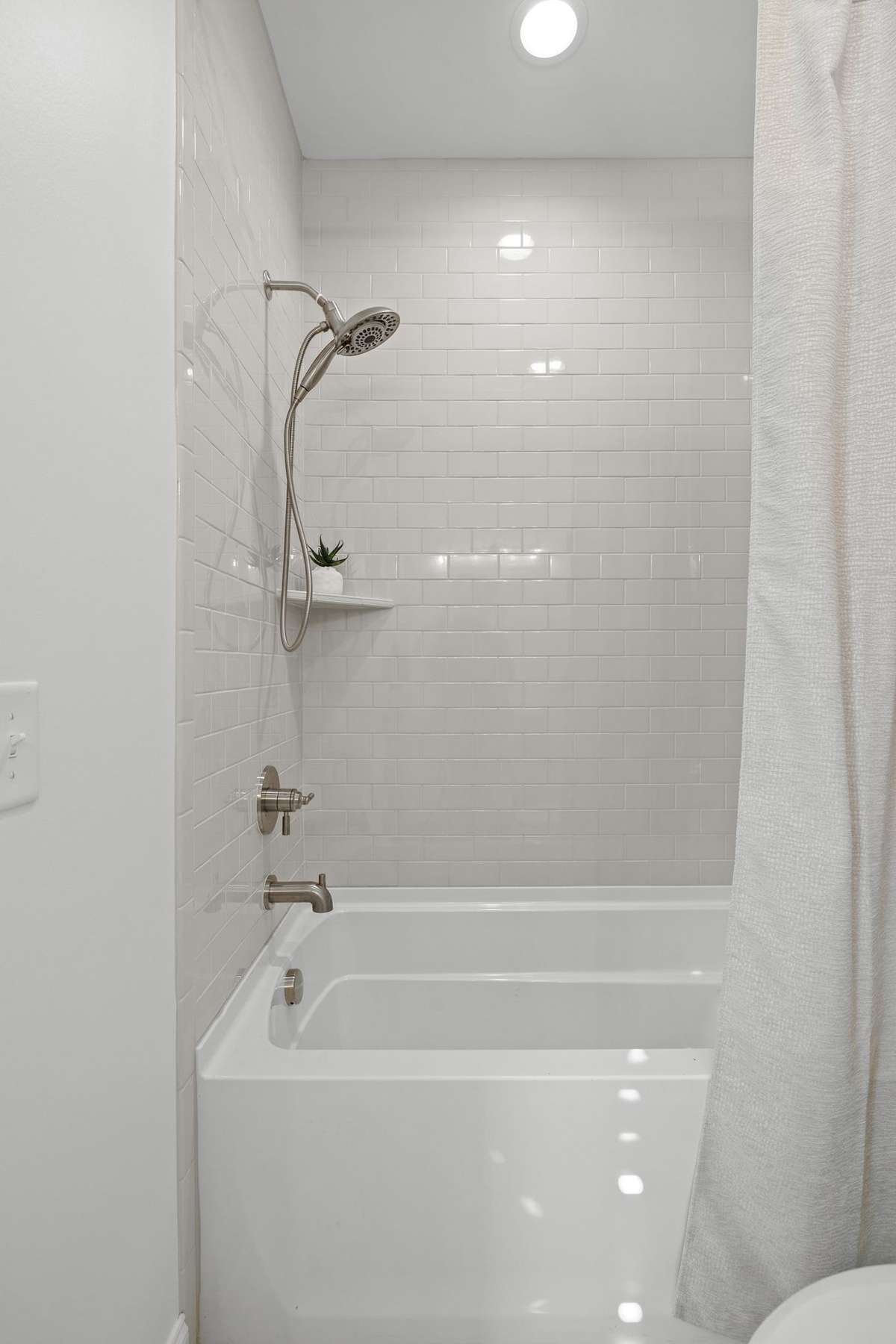 Photos represent a model home of the same floor plan and are not the actual home being constructed. Interior finishes, selections, and colors will be different.