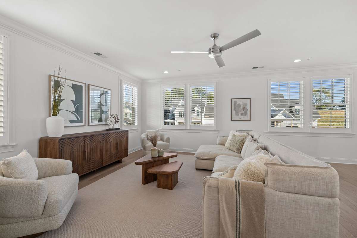 Photos represent a model home of the same floor plan and are not the actual home being constructed. Interior finishes, selections, and colors will be different.