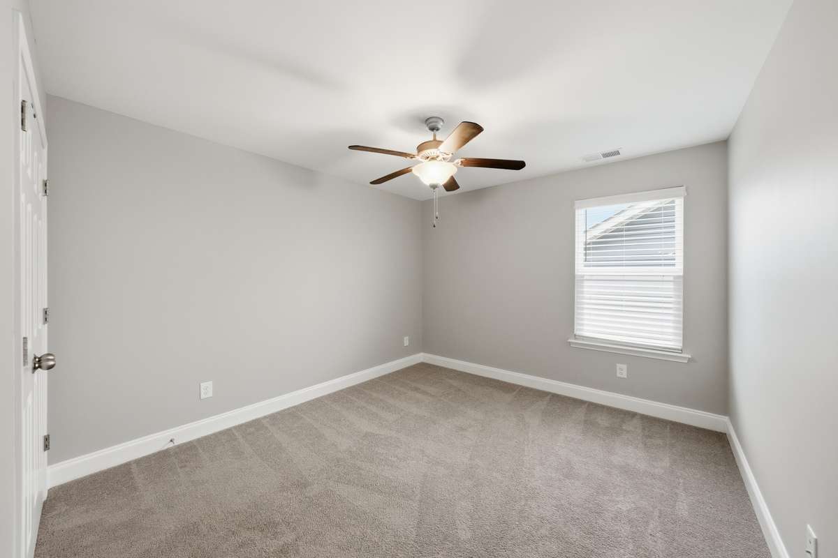 Upstairs 2nd Bedroom