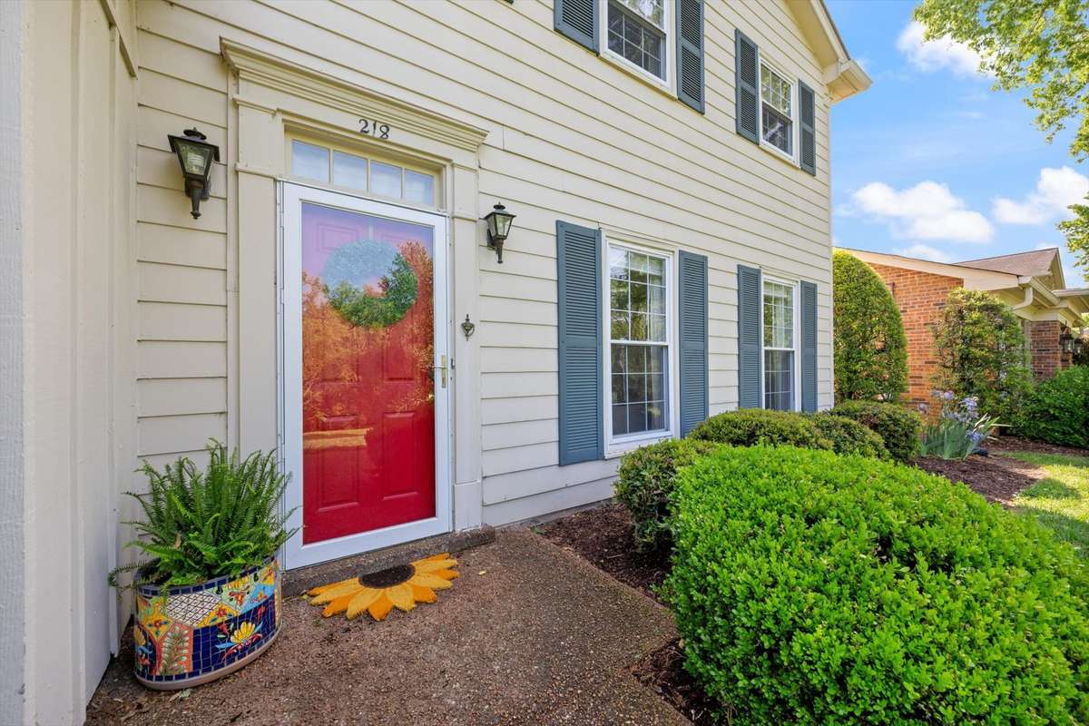 New Storm door