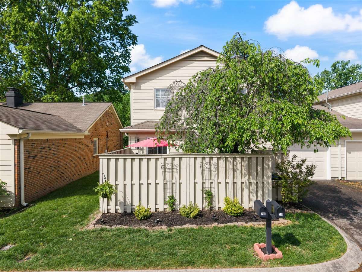 Very well maintained landscaping