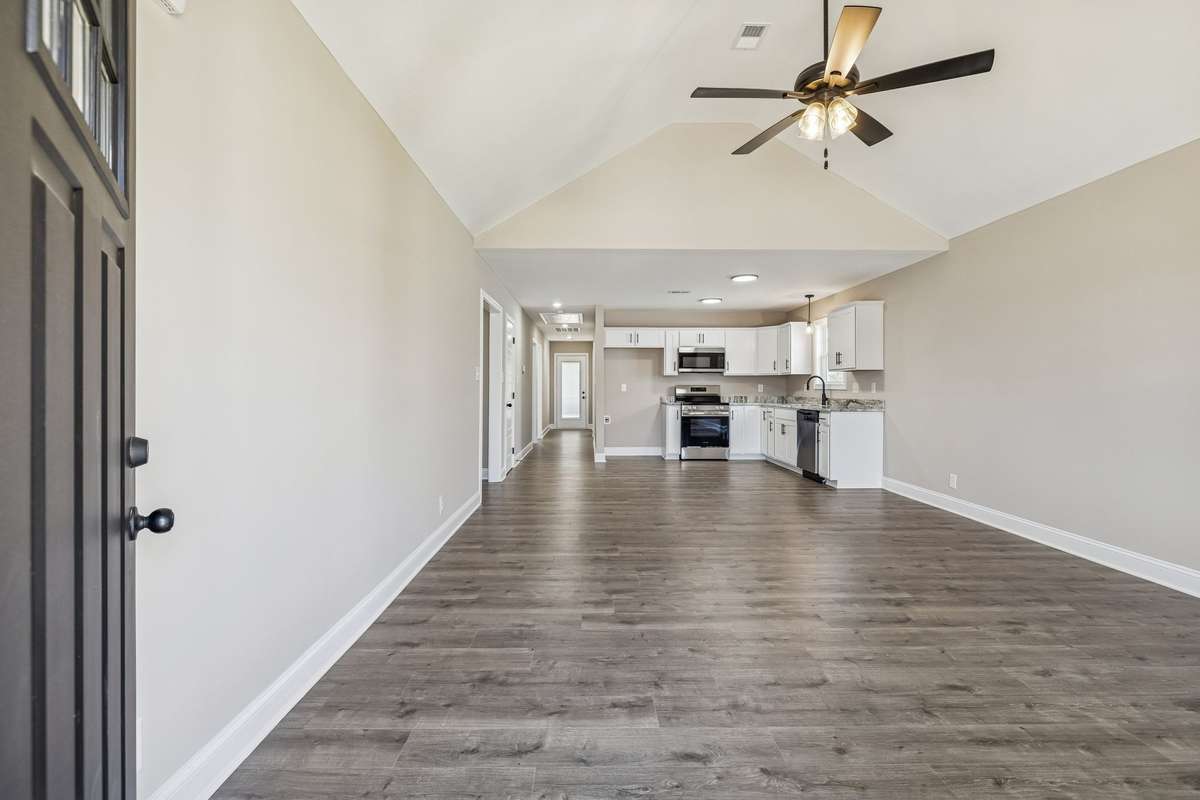 Sample pictures of a previous build showing the Meg Floor Plan.  Materials and Colors are subject to change without notice.