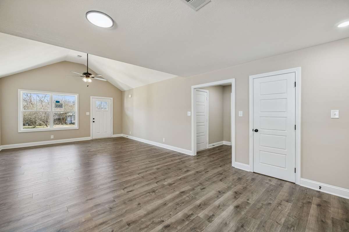 Sample pictures of a previous build showing the Meg Floor Plan.  Materials and Colors are subject to change without notice.