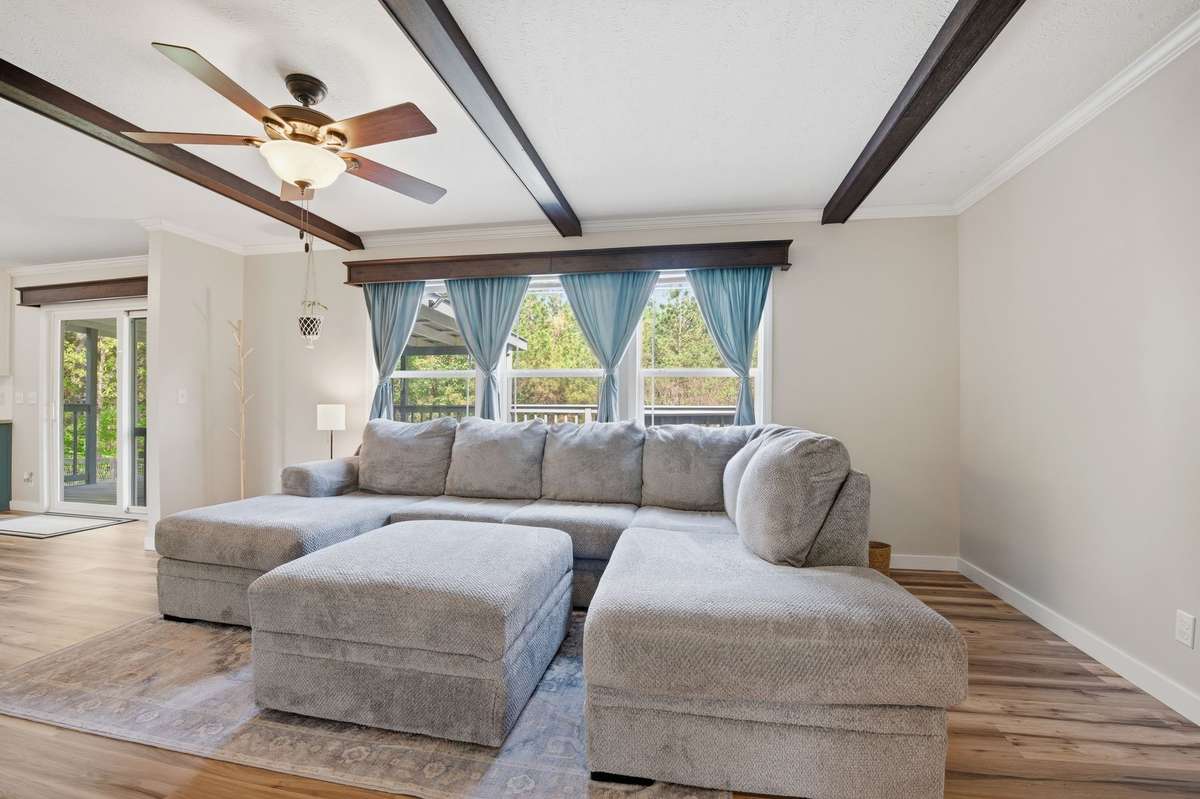 Large section sofa situated here with plenty of space surronding!