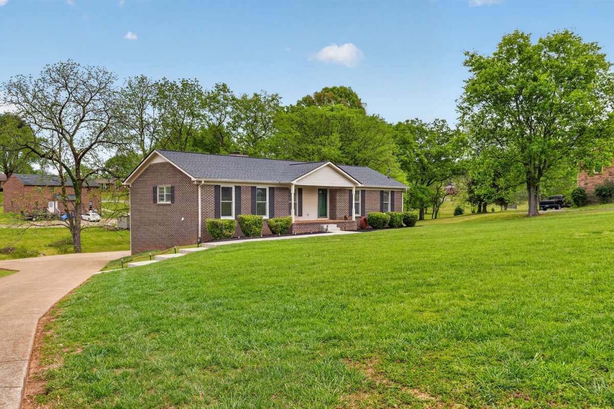 Wonderfully spaced lots in Ridgeview Estates.