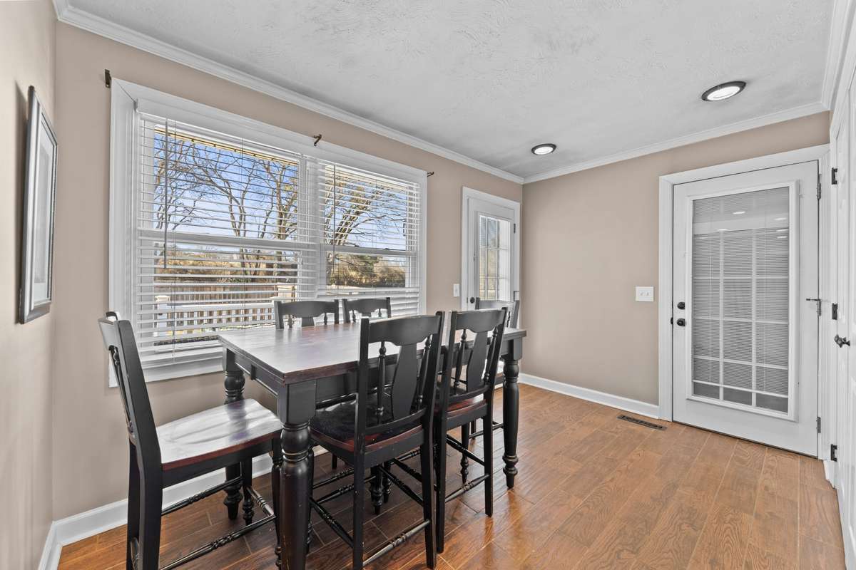 Enjoy the backyard view during family dinners. (12x8)