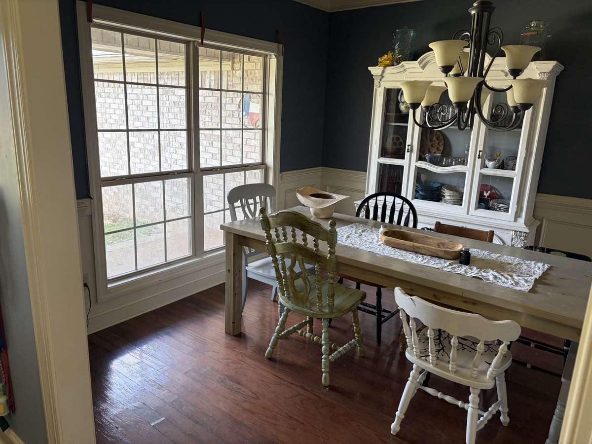 Formal Dining Room.