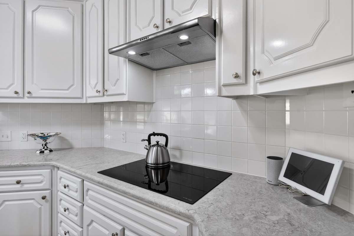 Dishwasher and cooktop replaced in 2020