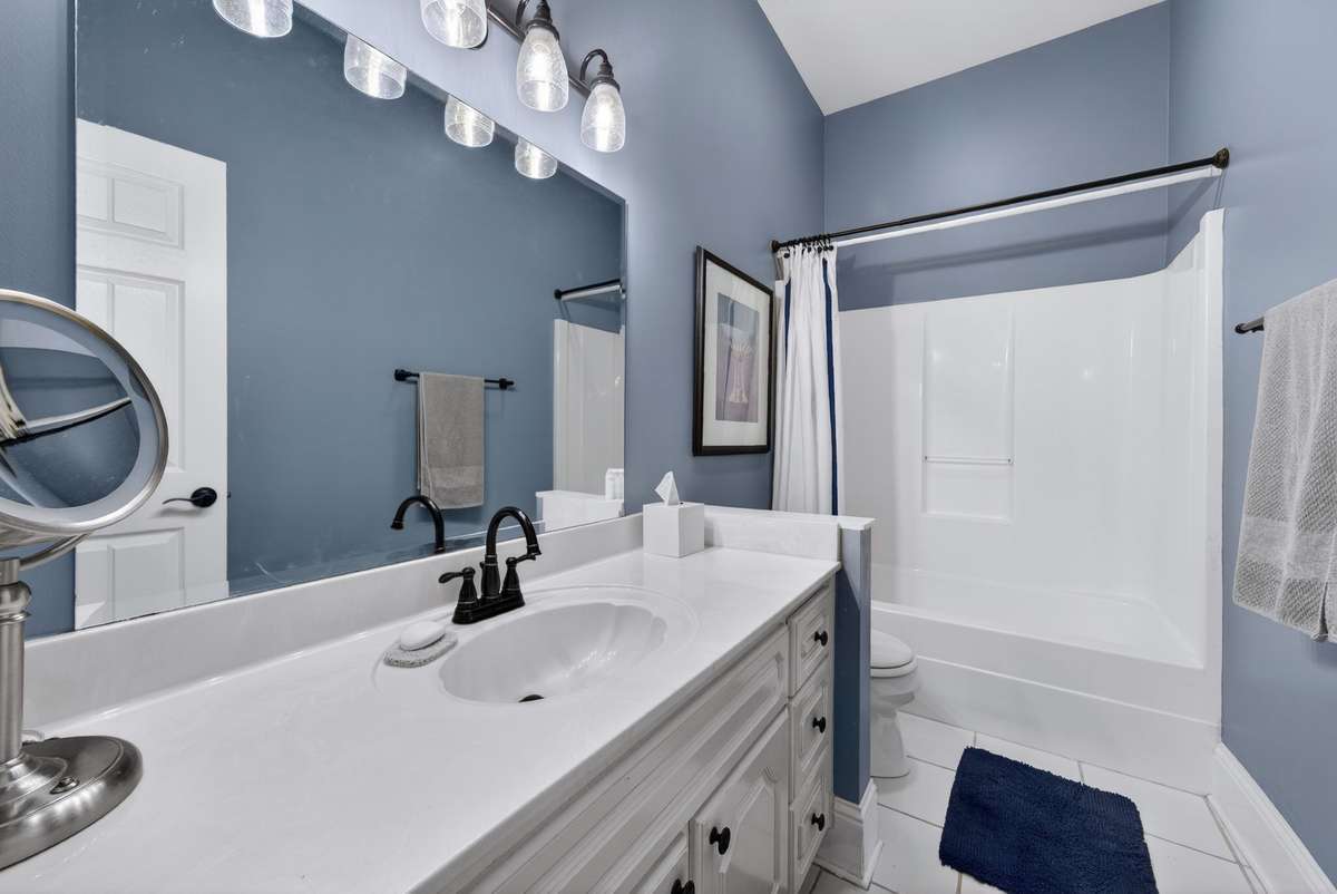 Downstairs full bath.