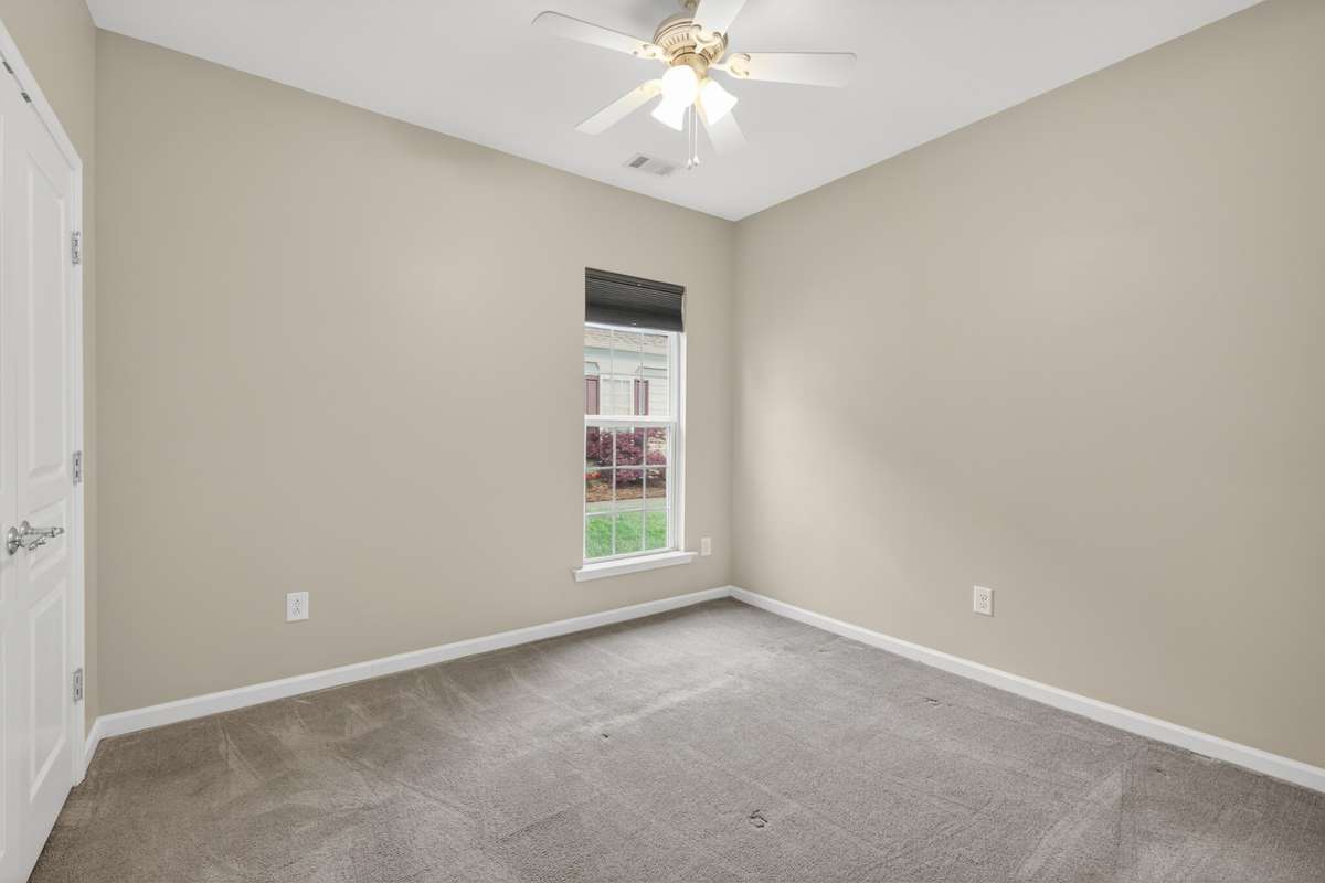 Guest bedroom