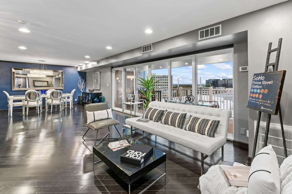 PENTHOUSE living in the heart of West End. Three Bedroom, 2 Bath FURNISHED with amazing views of Nashville.