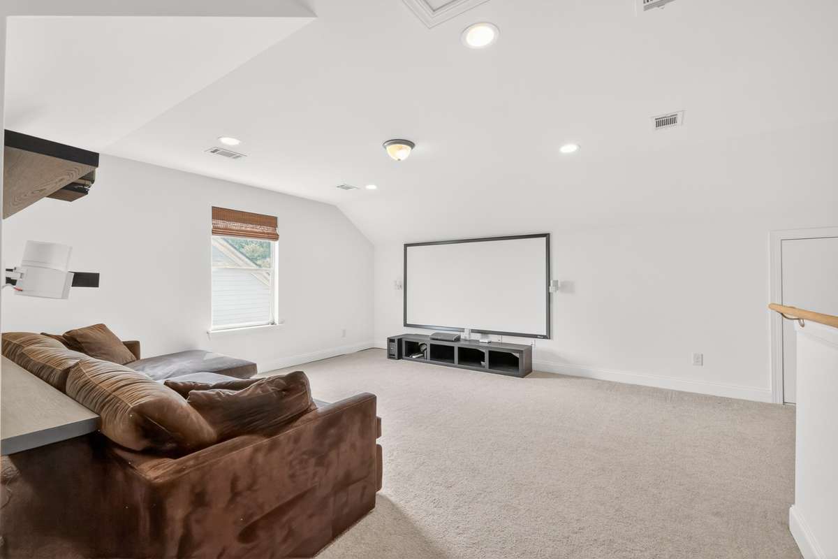 Spacious bonus room located on 3rd Floor