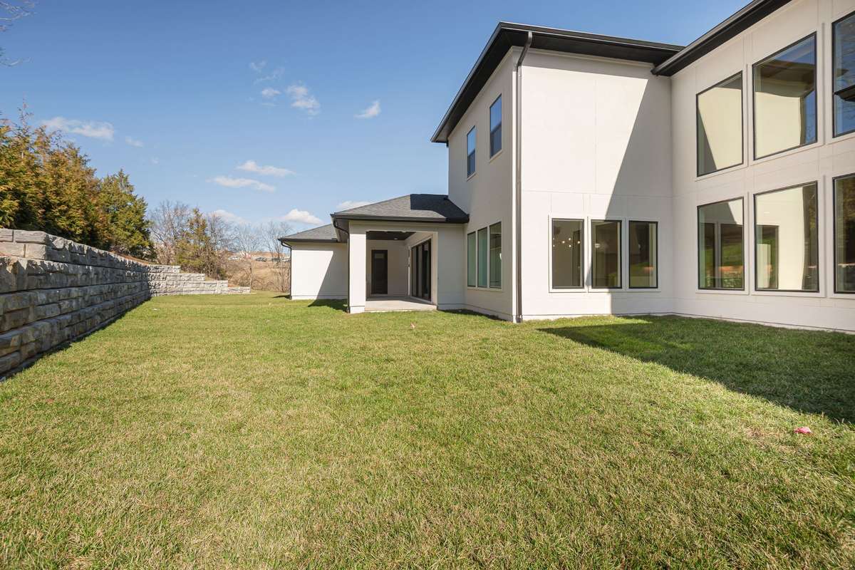 Private .6 Acre in Brentwood!