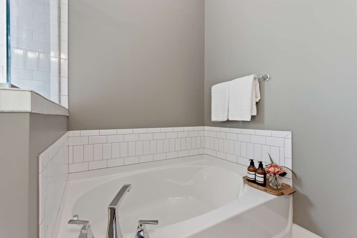 Relax in the bathtub.