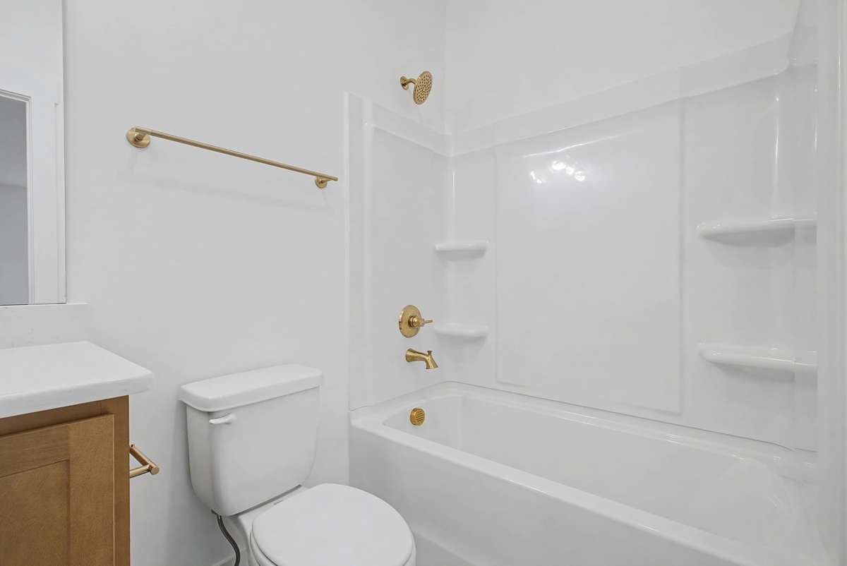 Full bath in the bonus room.