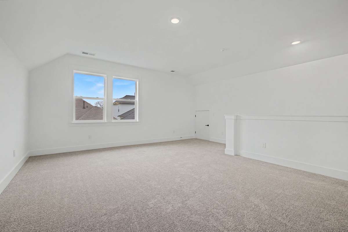 Another view of the bonus room.