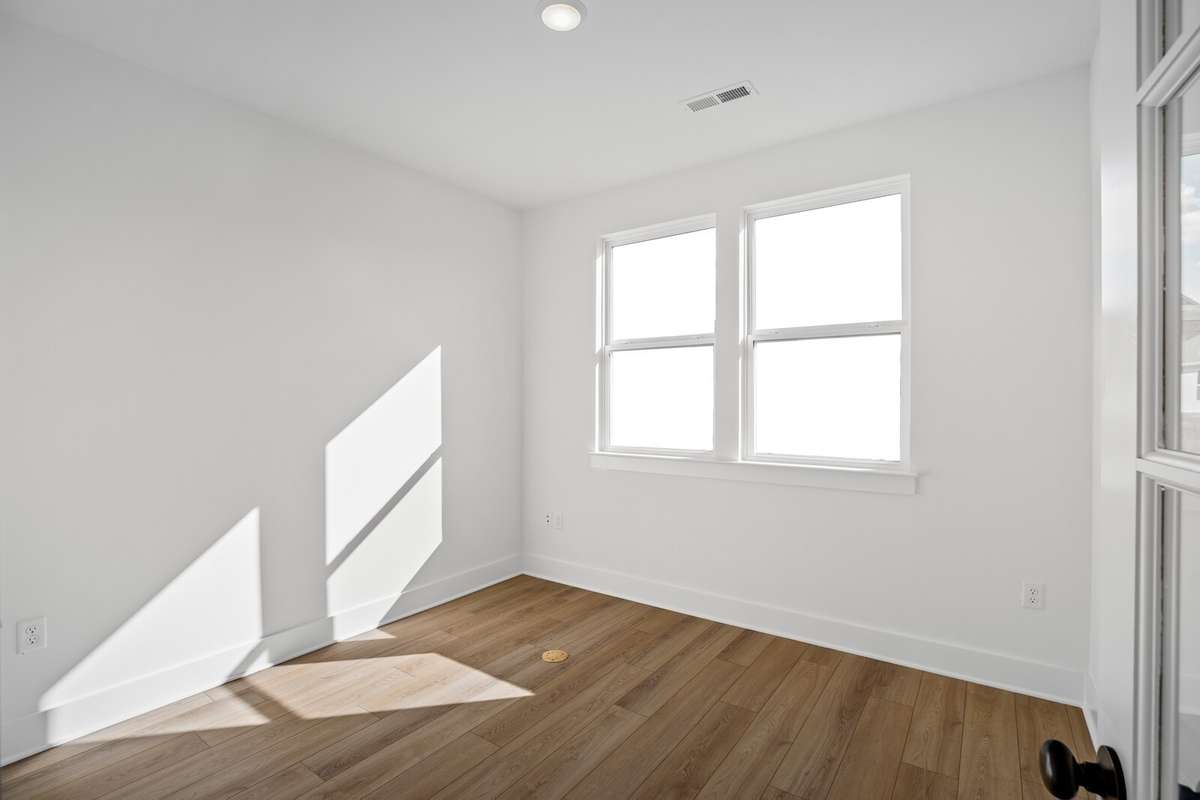 *Photo is for representation, actual features and finishes may vary.