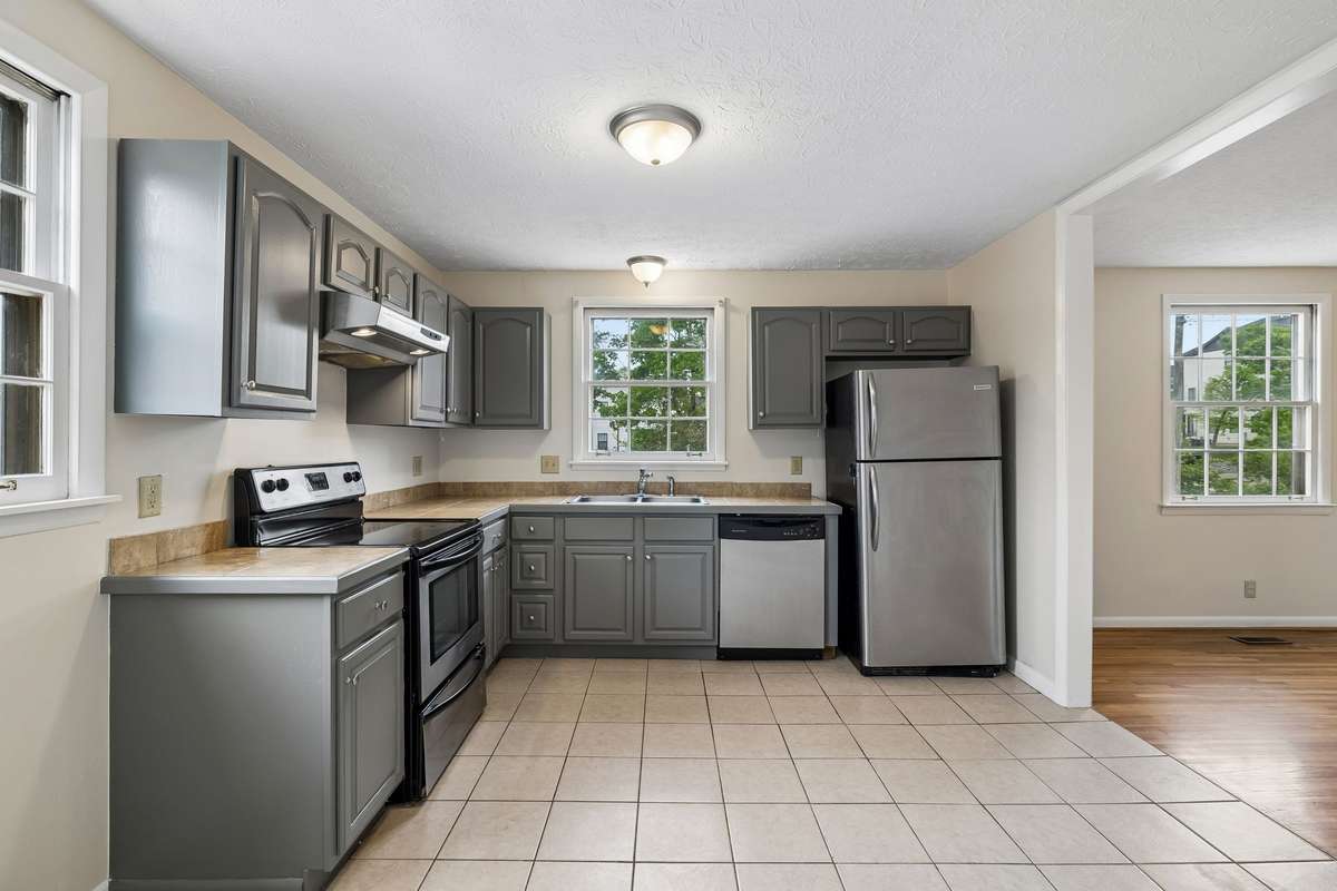 Here is the kitchen!