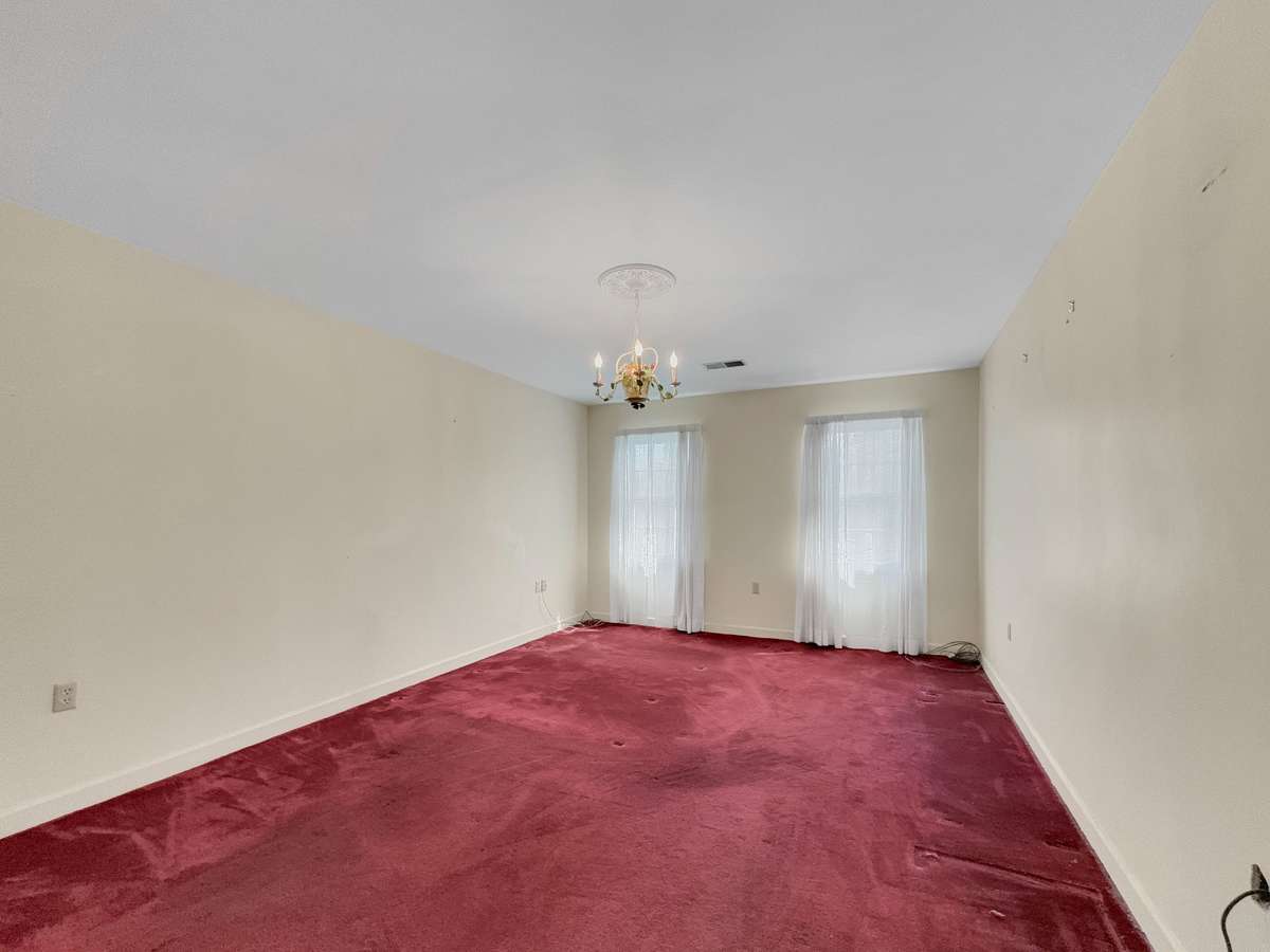 LARGE Primary Bedroom