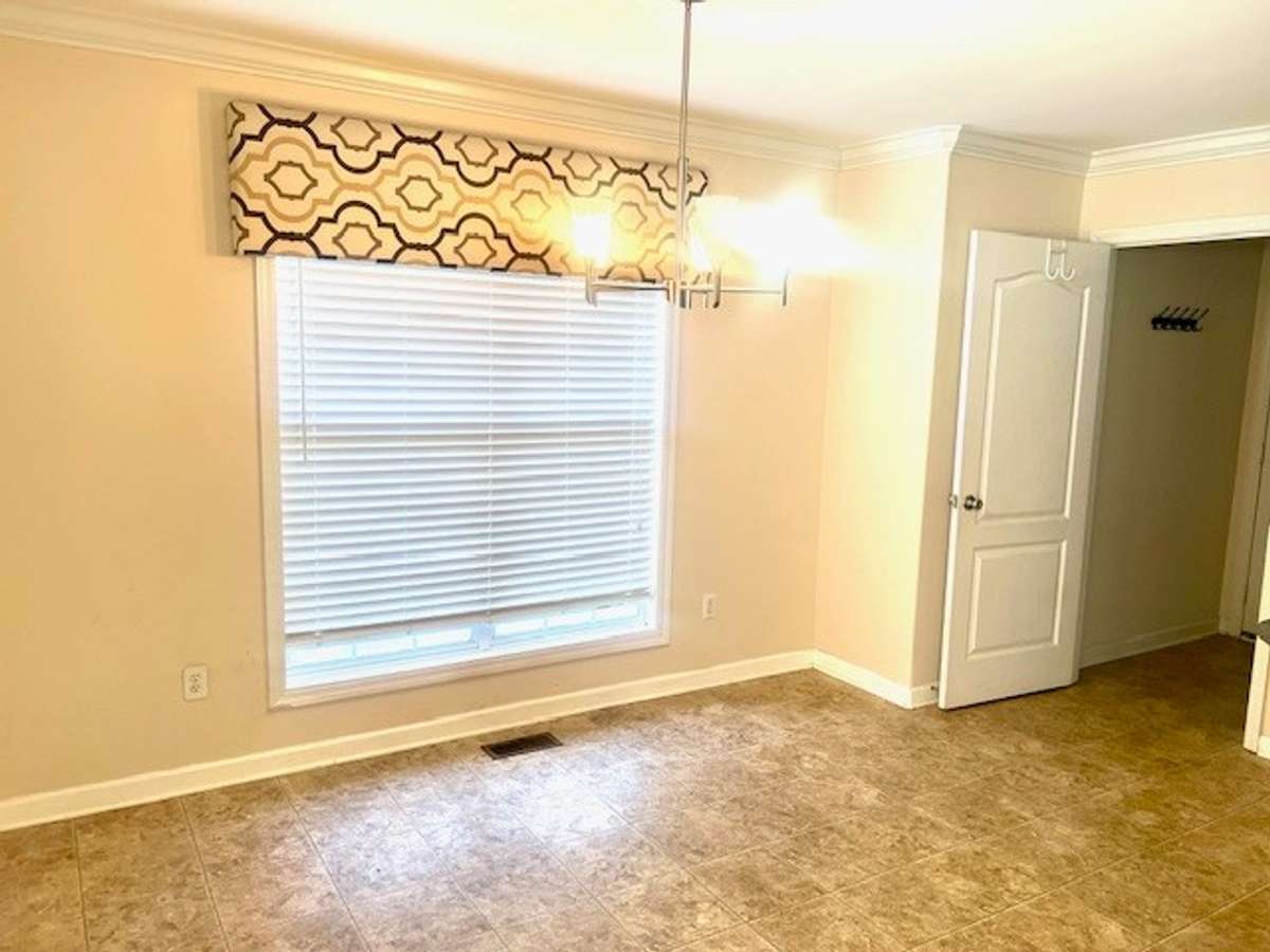 Breakfast Room