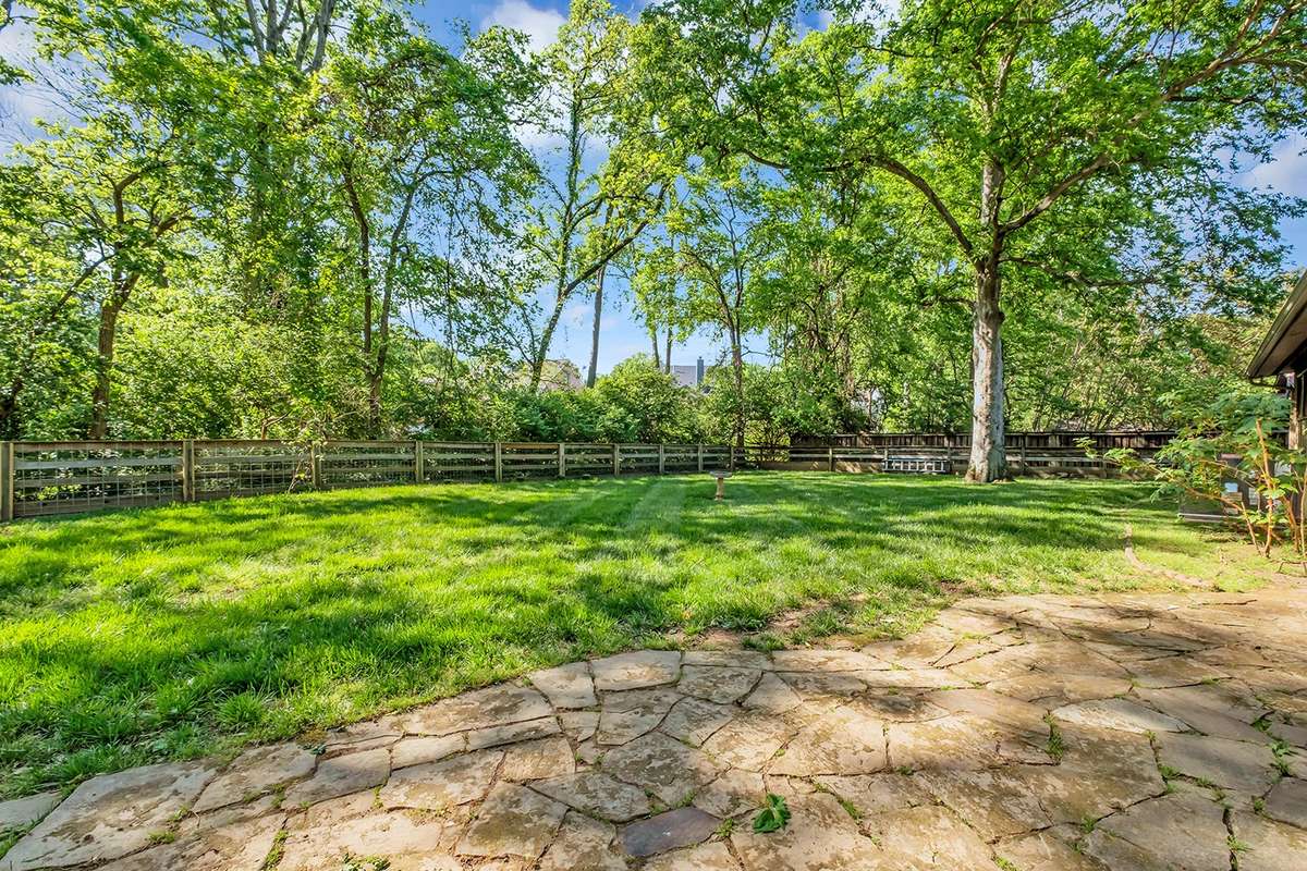 Additional stone patio (would be perfect for a fire pit lounge)