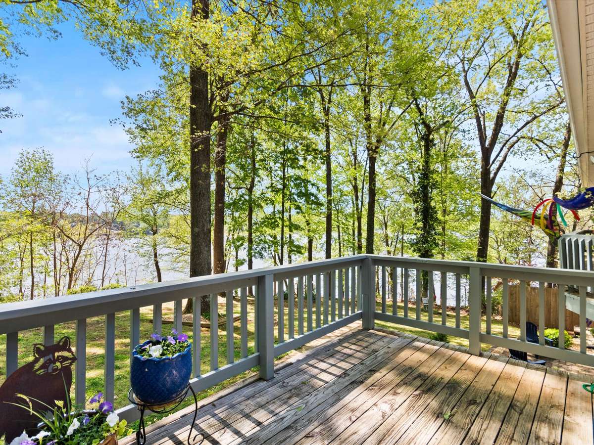 Deck- Covered deck with ceiling fan and great views of the river