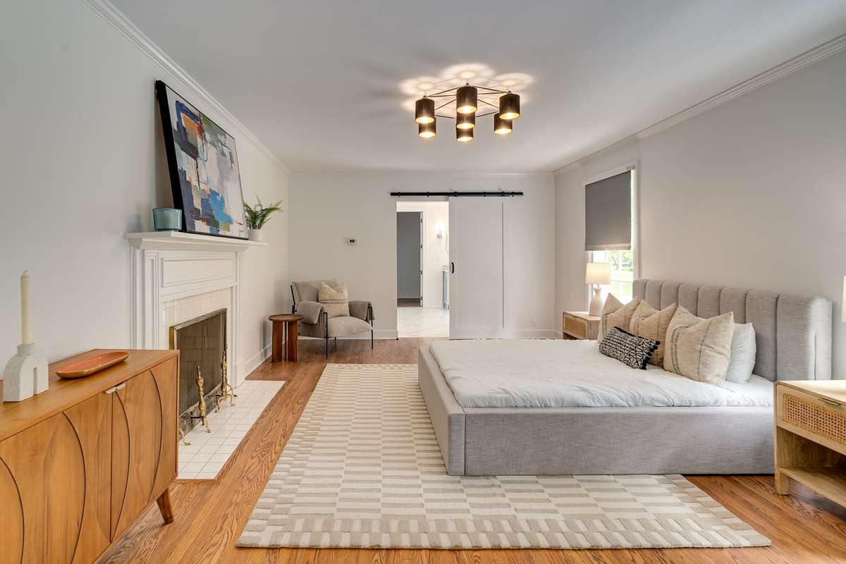Primary suite