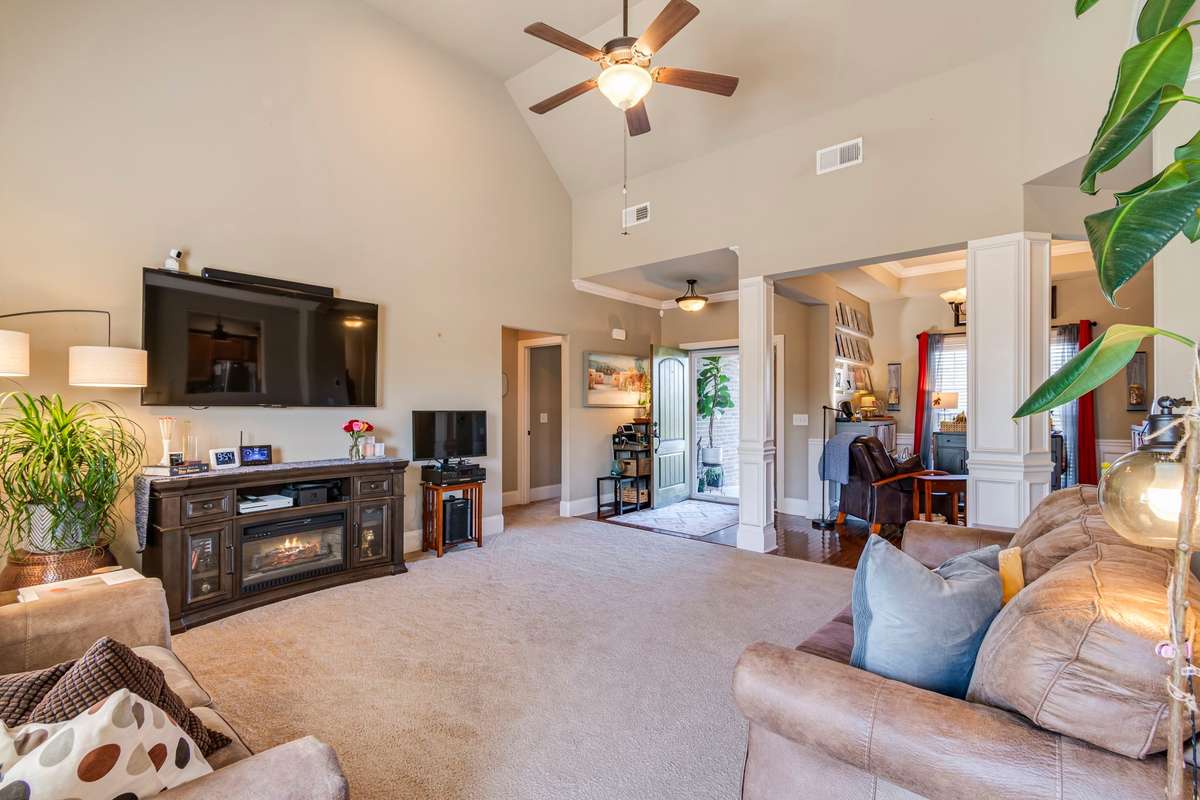 Ceiling fan makes nice air flow through the living areas.