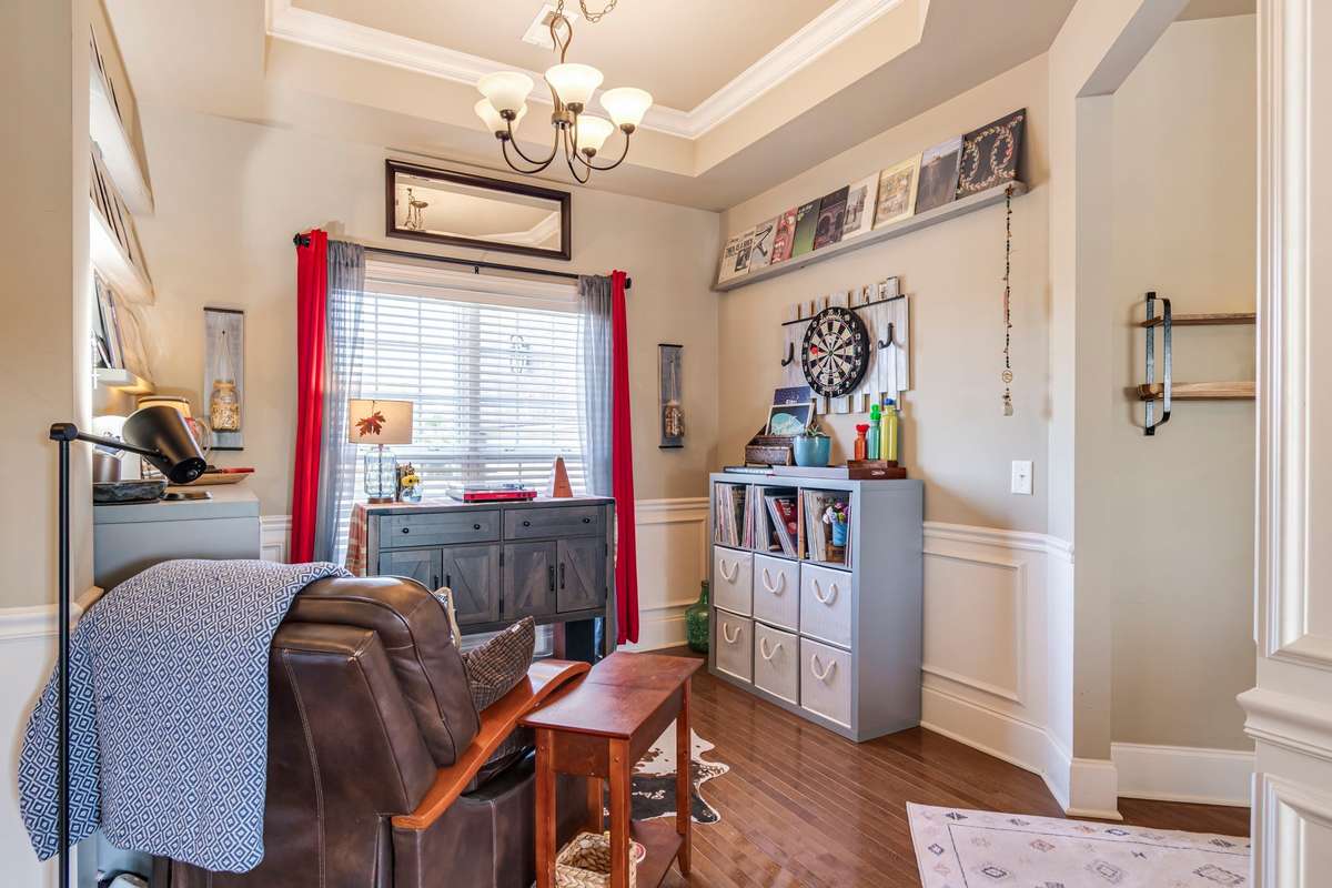 Former dining room converted to game/music room. Could easily be converted back.
